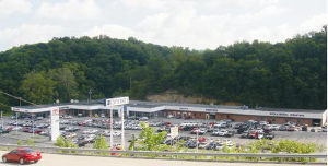 University Motors Rental Cars - Logo