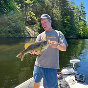 Maine Outdoor Guides - Logo