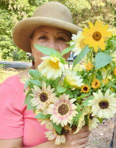 Amazing Grace Flower Farm - Logo