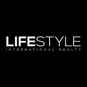 Shyesha Leeper The Realtor - Logo